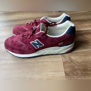 New balance burgundy new no box